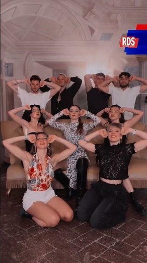 Storie Brevi: la coreografia di Annalisa