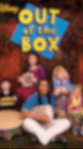 Ah!!! One of my very OG classic theme that I know every one of y'all know this from Playhouse Disney back in the day😁😁 I love Out Of The Box so much. This show was one of my another one iconic favs back from my Playhouse Disney Childhood. The theme song is just so extremely catchy and fun to listen to everyday. And plus, I still can't even believe that the people that who were in the show. They ain't little kids anymore. They're all grown up now. I'm very proud of every each one of them of who