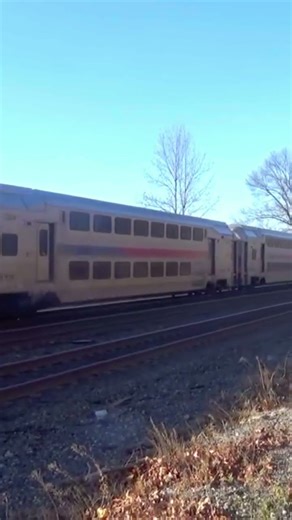 NJT TRAIN WITH THE NJT HERITAGE UNIT