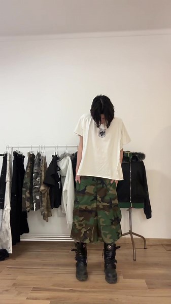 Camo Shorts: Trendy Outfit for a Stylish Look