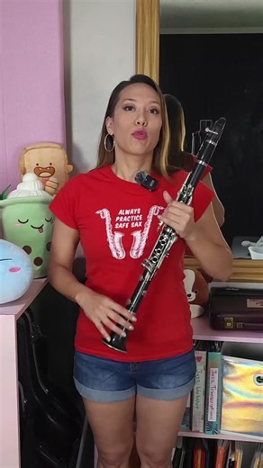 Let's talk about tonguing on a woodwind instrument! You guys had many questions about tonguing on clarinet and other wind instruments and I have some answers! I tried to go over a few techniques (single, double, flutter tonguing) as well as how I mimic double tonguing trumpet players on clarinet. #secrettalent #clarinet #fast #tongue #tounging #doubletounging #buglersholiday #woodwind #saxophone #fyp #foryou #trend #trending #uselesssecrettalent #band #talent #viraltrends #talent #fluttertoungin