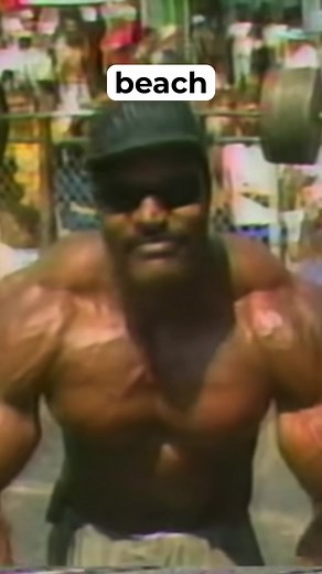 how muscle beach looked like in 1986 #dannytrejo #gym #musclebeach #bodybuilding