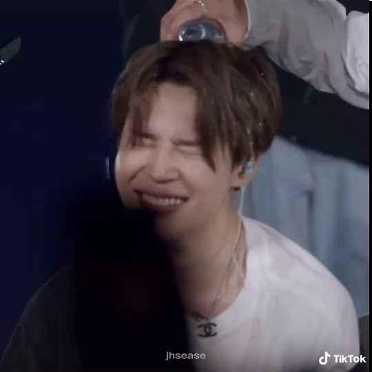 BTS Aesthetic Wallpaper Clips and Concert Edits