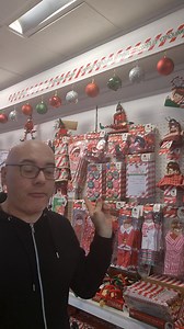 Don't be a last minute Linda, order your elf arrival balloons NOW!!! | The Party Shop