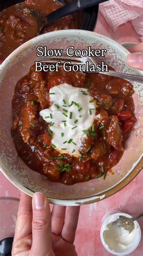 SLOW COOKER BEEF GOULASH 🍂 This Hungarian Goulash made in the slow cooker is the perfect freezer staple for the colder weather. Rich and smoky with beef chunks that just fall apart! And of course, 100% gluten free!! ✨ Comment ‘recipe’ and the recipe link will be magically sent to your inbox! Let me know if you give it a go!? ✨ | Sarah Howells Gluten Free