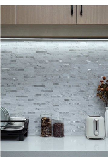 DIY Kitchen Backsplashes #peelandsticktile #stickgoo #kitchenbacksplash #homedecor #springdiy