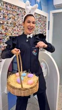 It's a fight!!! Tooth Fairy vs. Easter Bunny!! Who will win??