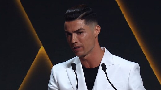 42M views · 2.7M reactions |  Yesterday, Cristiano Ronaldo won the BEST MEN'S PLAYER OF THE YEAR award at the 2019 Dubai Globe Soccer Awards | Globe Soccer | Facebook