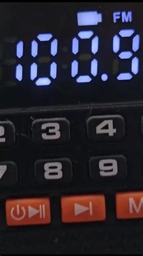 ROLTON T1: The Pocket Stereo Radio with TF Card!