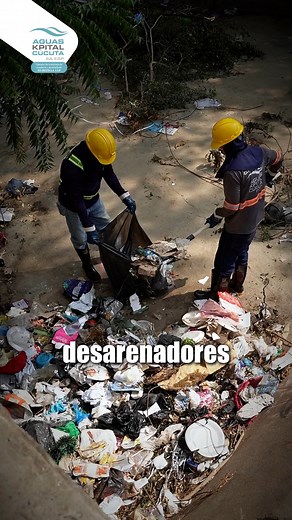 ¡490 toneladas de Basura! 💪 Eso es lo que ya hemos retirado en lo que va de este año con las jornadas de limpieza en el Canal Bogotá y los desarenadores. Hoy nuestra cuadrilla avanzó en el desarenador de Magdalena. Seguimos trabajando con amor por #Cúcuta 💙💧 | Aguas Kpital Cúcuta S.A ESP