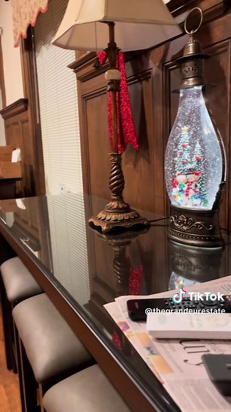 Holiday Spirit at The Grandeur Estate