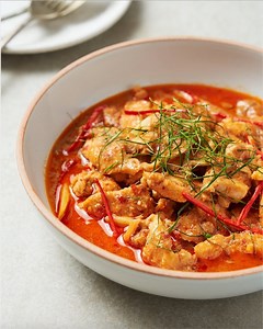 124K views · 2K reactions | How to make a classic Thai Panang Chicken Curry at home | Marion's Kitchen | Facebook