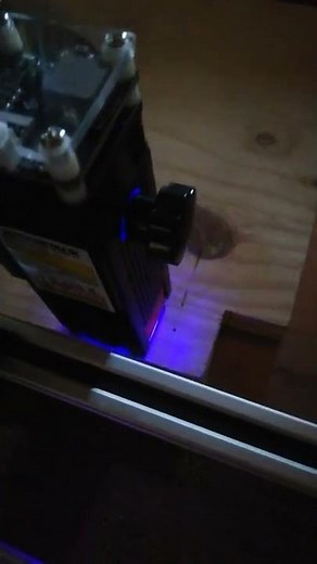 Engraving a picture in pine with Atomstack A5 m40 laser