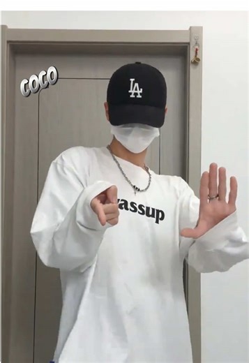 TikTokでLovely Danceさんをチェック！