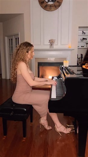 “Hello, is it me you’re looking for?” Cozy vibes today! Enjoy this cover of “Hello” by Lionel Ritchie! 🥰 #piano #pianoplayer #pianomusic #pianocover #musician #pianosolo #hello #fireplace | AlliKats5
