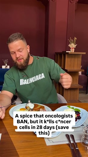 Mike on Instagram: "“Turmeric k*lls c*ncer more effectively than chemotherapy, but medicine keeps quiet about it.” How curcumin works: It penetrates the membrane of a c*ncer cell. Triggers apoptosis — programmed cell d*ath. Healthy cells are not damaged. It works selectively. Studies they don’t talk about: University of Texas: curcumin k*lls breast c*ncer cells in 24 hours. UCLA: stops prostate metastases by 80%. Indian Institute: more effective than doxorubicin for liver c*ncer. Why oncologists