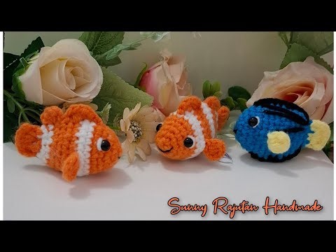 How to crochet fish ( Nemo) keychain.Cute and easy. ( cara merajut gantungan kunci ikan nemo)