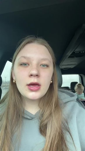 strawberry ice cream 🍨