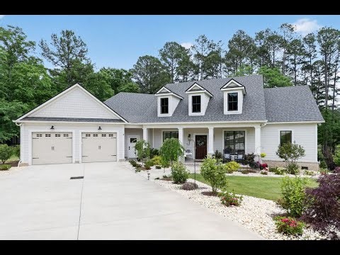 Single Family Home with Custom Features | Aiken, SC | Real Estate Video