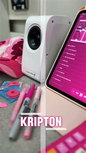 デスクトップを自分色に染めよう！真っ白なiPhoneサイズのBlueToothスピーカー。