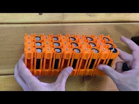 Vruzend V4.0 kit: Building a DIY 18650 battery (no welds!)