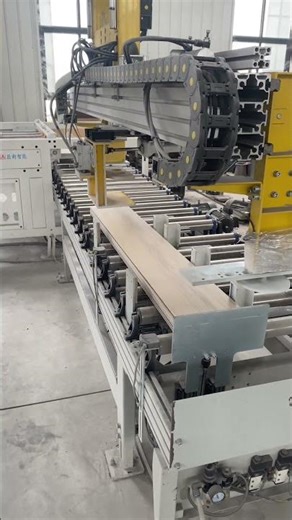 #homeupgrades #wallcladding #interiordesignWaterproof SPC Flooring You Can Install in Minutes 🔥