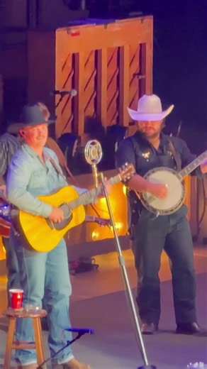 This is what real bluegrass looks like!