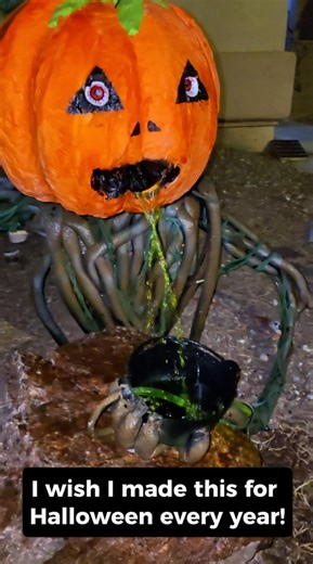 2.3K views | Such an eye-catching and inexpensive DIY Halloween decoration! #Halloween #halloweencrafts #fblifestyle #halloweendecor #halloweenparty | Atomic Hacks | Facebook