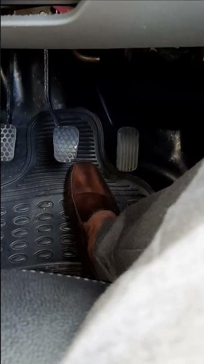 Correct Foot Position for Driving a Manual Car