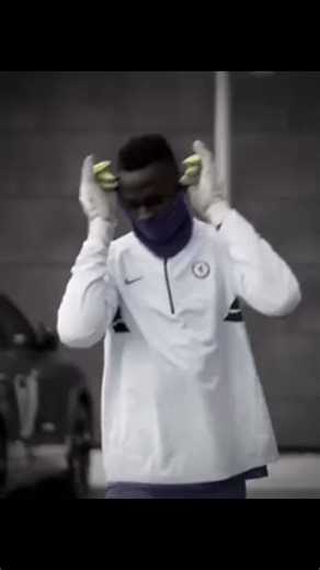 Edouard Mendy: A Star Goalkeeper's Journey