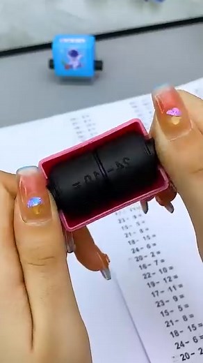 🔖 Eficiența afacerii la îndemână! 🏷️ Economisiți timp la facturare! 📋 Precizie și claritate impecabilă! 🛒 Comandați acum și simplificați! https://coolmango.ro/product/mathroller | Coolmango RO