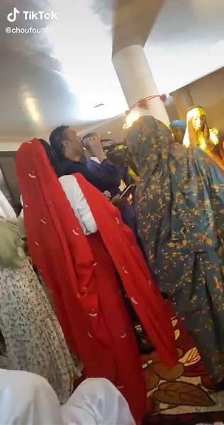 Traditional Tchadian Social Gathering: A Visual Celebration