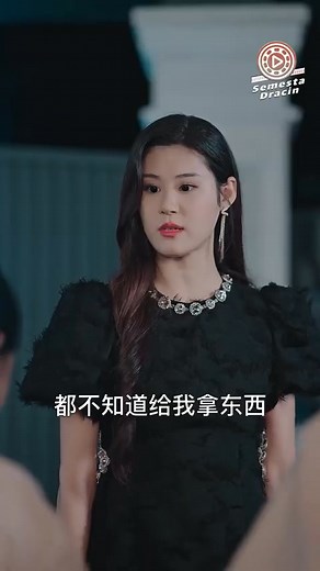 Dracin bahasa Indonesia full episode. Putri CEO menolak semua makanan tapi suka dengan nasi goreng pembantu. CEO langsung menikahinya. #tokofilm​ #ccapdrakor #duniadracin #semestadracin #filmcina​ #dramakoreasubindo​ #cinta​ #ceo​ #drakor​ #dracin #drama | Paijo J