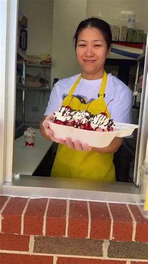 Build Your Own Gourmet Sundae from the Comfort of Your Car at this Decadent Drive-Thru! 🍦 There is