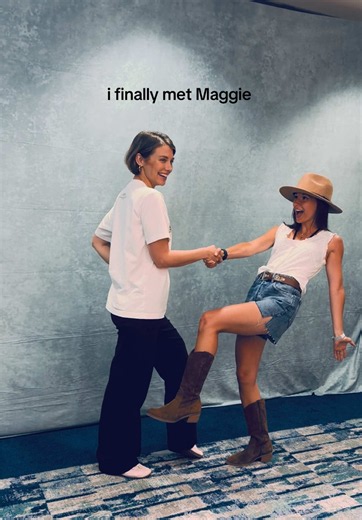 Meeting Lauren Cohan: My Maggie Rhee Convention Experience