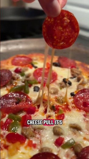 Cook a Tombstone Pizza with me 🔥