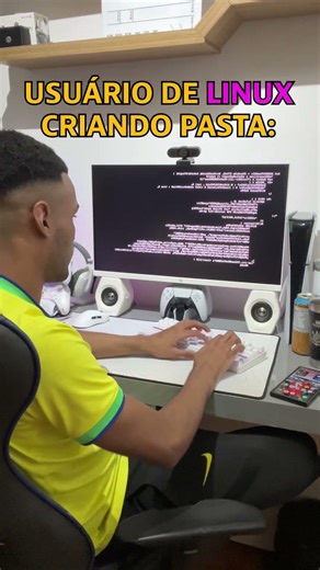 Usuário de WINDOWS vs Usuário de LINUX!!! #shorts