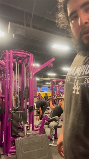 Daniel Rodriguez on Instagram: "3 Reps 295lbs Back Rows 3-5min Rest for Strength and Reps” But 1 Hour Cardio Stairs would get you 🤯 Follow me on Instagram @DarknessXmo Subscribe to my Youtube@DarknessXmo Follow my Twitter @DarknessXmo Follow my TikTok @DarknessXmo Donations ~ Cashapp ~ Venmo ~PaPal @DarknessXmo Thank you for listening and your support #powerlifting #strongman #powerliftingmotivation #powerliftingtiktok #powerliftingtok #powerliftinglife #strongmanmotivation #strongmantraining #