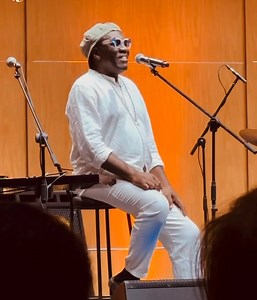 77K views · 4.1K reactions | La toute dernière NOTEde la tournée… Qui pour me dire ce que c’est comme note???路 類廊浪 | Richard Bona | Facebook