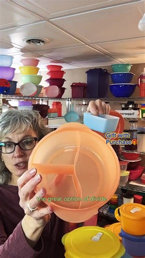 Tupperware CrystalWave PLUS Lunch 'N Dish with Cold Cup Microwavable Divided Container for Lunch Removable Cup for Cold Sides Air-Tight Seal 3¼-cup/825mL Capacity