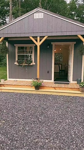 Transforming My She Shed into a Flower Shop | Small Business Journey