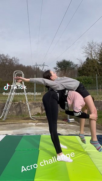 #duo #gymnastics #gymmotivation #délire #gymtok #gym #acrosport #acrobatics #acrobates #pourtoiiii #fypシ゚viral