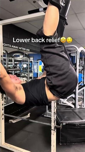 Inversion boots decompress your spine by using gravity in reverse😩🤩