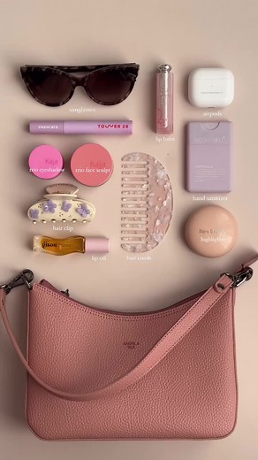 “Pretty in Coral Pink! I would recommend this bag to anyone who is new to Angela Roi bags. Great design and quality, spacious, and vegan.