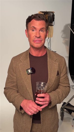 Jeff never holds back a hot take🫖 Don't miss the series premiere of #StillFlippingOut on September 28th! #JeffLewis #WhatToWatch #RealityTV
