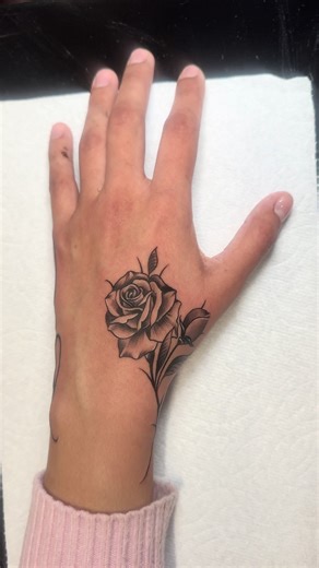 Lil rose piece 🌹#fyp #foryourpage #tattoo #tattooartist #rose
