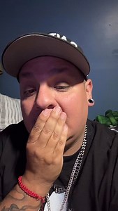 Jesus!!! That’s our 6th overall pick!! Geno fault ? Pete ? Oh no it’s Chip Kelly he needs to not throw to him !!! Omg Denver is letting us stay in this game come on!!! | Leo Mendez