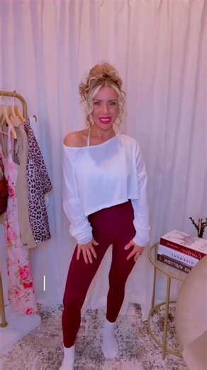 ✨ Obsessed is an understatement. ✨ This loose-fit, drop-shoulder top is the ultimate wardrobe essential. Perfect for a casual day out or dressing up with some accessories. Seriously, you need this! 💖 #tiktokshopcreatorpicks #womensfashion #Activewear #tiktok #womensupportingwomen