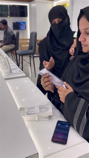 Iphone 17 most selling device #unboxing #iphoneunboxing #techunboxing #minivlog #iphoneunbox #tech