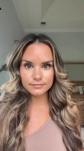 Create Stunning Loose Curls with Infinite Pro Cool Air Styler